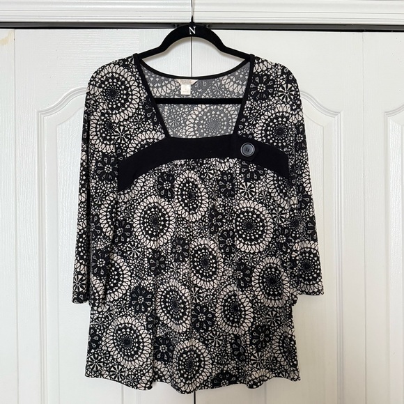 Christopher & Banks Black and White Floral Blouse - Picture 1 of 3